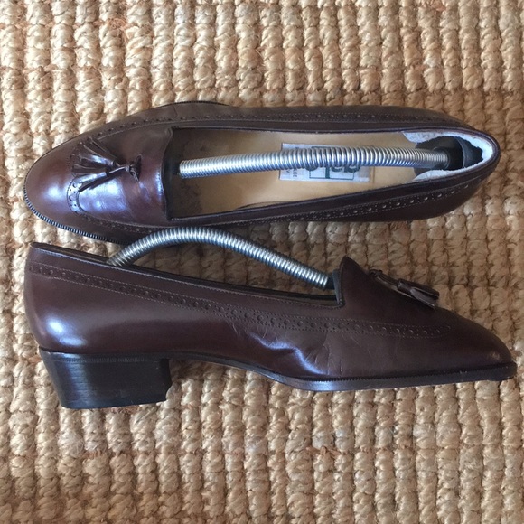 Italian Hand made shoes w/tassle barely used. - Picture 2 of 4